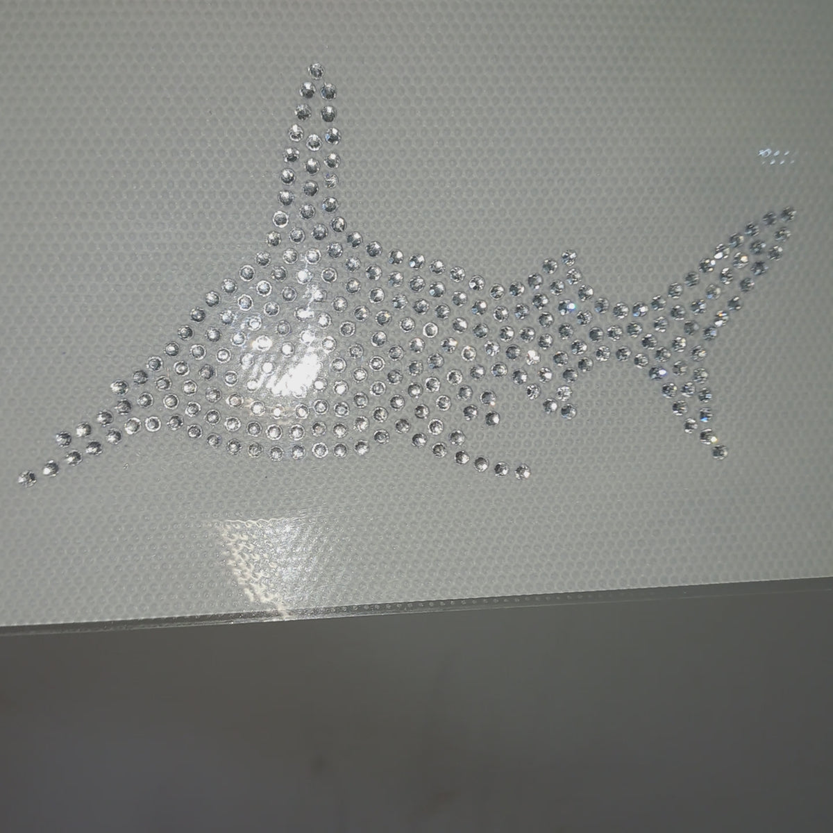 Planilla de Pedrería Hotfix - Tiburon 10x5cm SS6 (2mm)